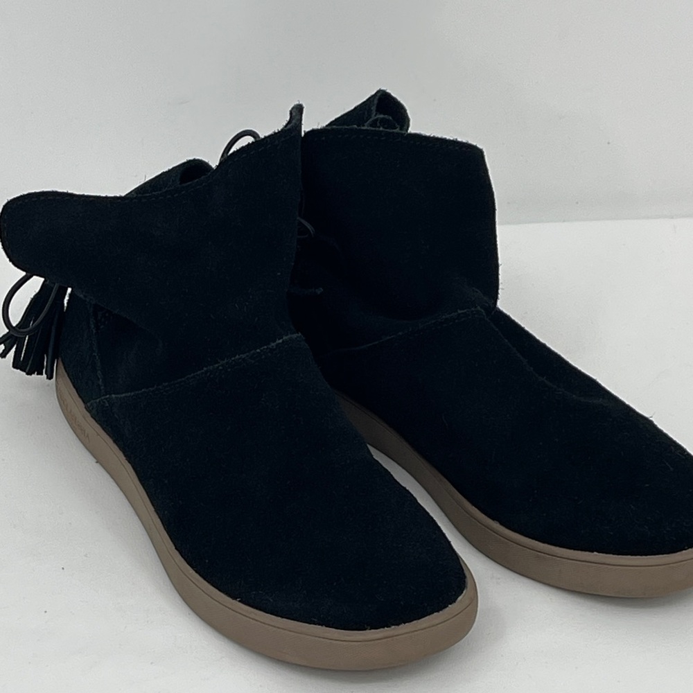 Koolaburra BY UGG Black Suede Ankle Booties WOMENS SIZE 7.5 TASSELS NO TAG